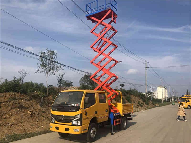 （國六）東風10米剪叉式升降平臺高空作業車